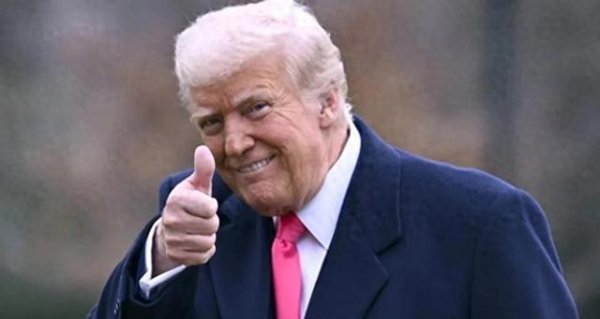 宝尚配资 谈判搁置后, 特朗普开除华裔官员, 中美持久战开打, 美欲更改制度