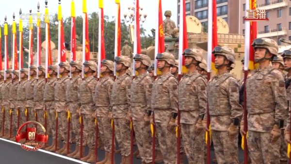 爱一配 集结完毕! 3个关键词解锁受阅方队特点